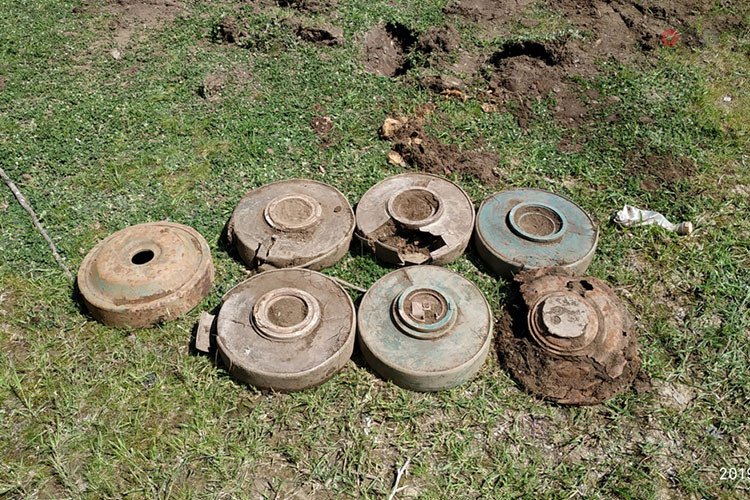 Azad olunan ərazilərdə öyən ay nə qədər mina aşkarlanıb?