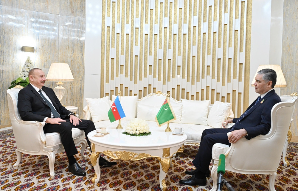 President Ilham Aliyev meets chairman of People's Council of National Assembly of Turkmenistan