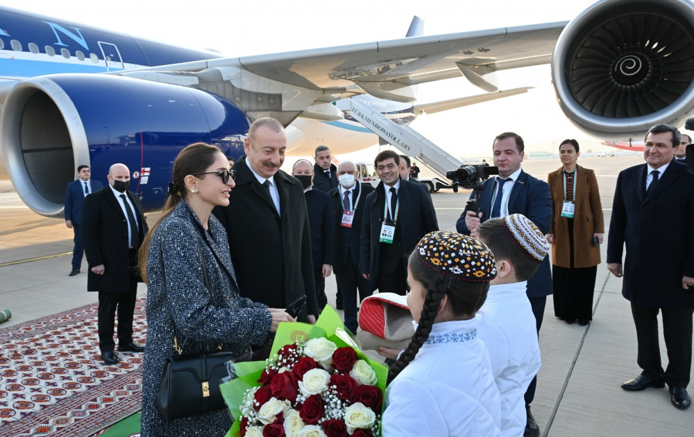 President Ilham Aliyev arrived in Turkmenistan for working visit