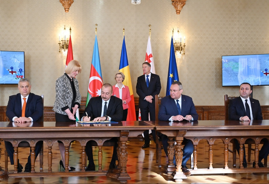 Governments of Azerbaijan, Georgia, Romania and Hungary signed agreement on strategic partnership in the field of green energy in Bucharest