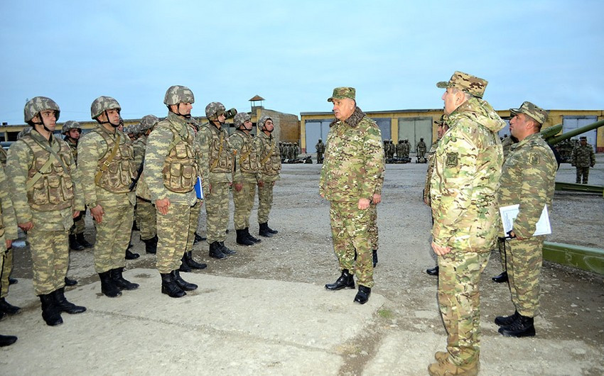 Azerbaijan’s Chief of General Staff checks combat training of several military units