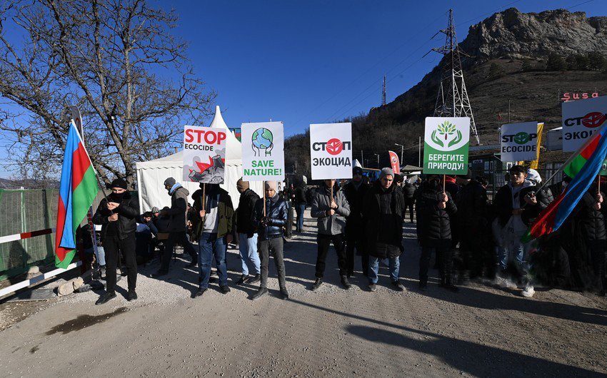 Xankəndi-Laçın yolunda etiraz aksiyası yeni ilin ilk günündə də davam edir