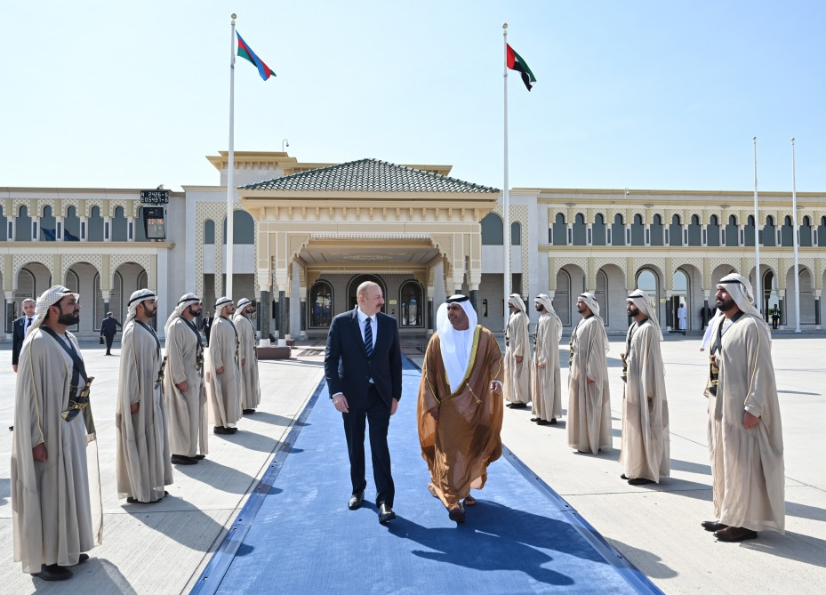 President Ilham Aliyev completed his working visit to United Arab Emirates