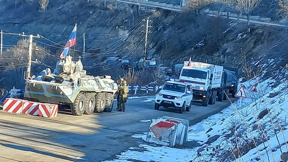 Russian peacekeepers’ vehicles passed freely along Lachin-Khankandi road