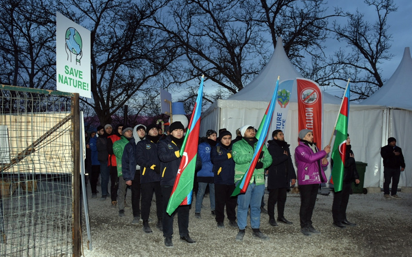 53-cü gün: Gənc ekofəallar Azərbaycan Gəncləri Gününü Laçın -Xankəndi yolunda qarşılayıblar
