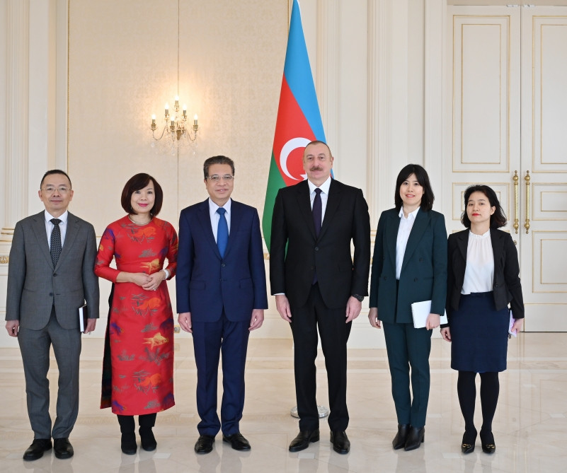 President Ilham Aliyev accepted credentials of incoming ambassador of Vietnam