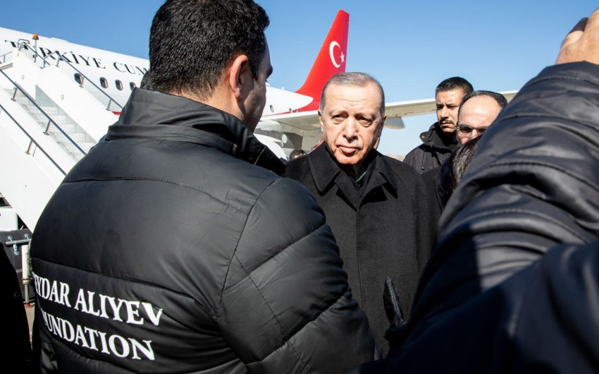 Erdogan meets with representatives of Heydar Aliyev Foundation in Gaziantep