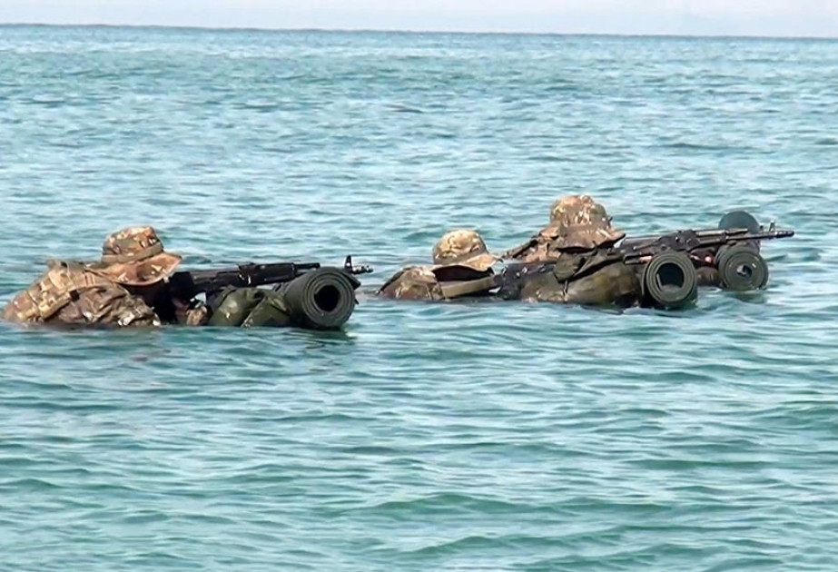 Müdafiə Nazirliyi "Dəniz komando təməl kursu"na qəbul elan edib