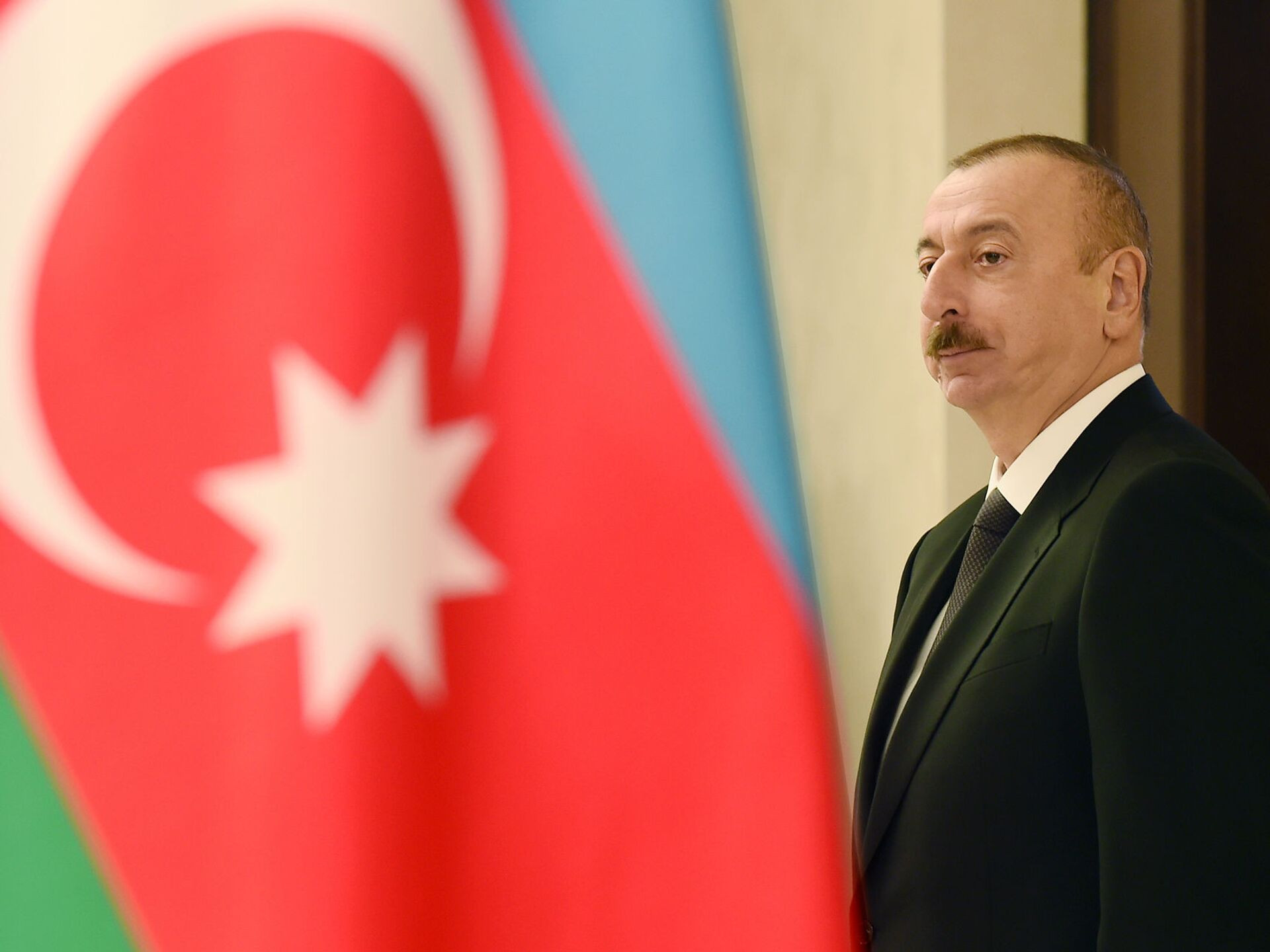 Prezident İlham Əliyev Yaponiya İmperatorunu təbrik edib