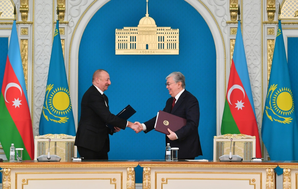 Azerbaijan, Kazakhstan signed documents