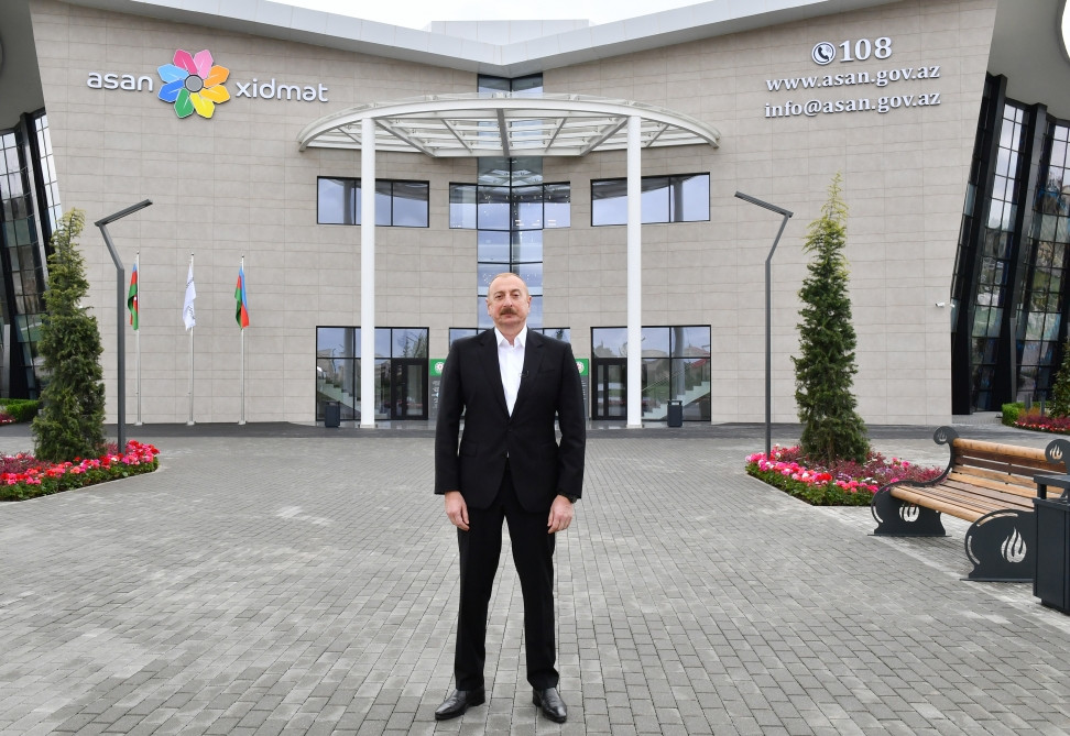 President Ilham Aliyev was interviewed by Azerbaijan Television in city of Salyan