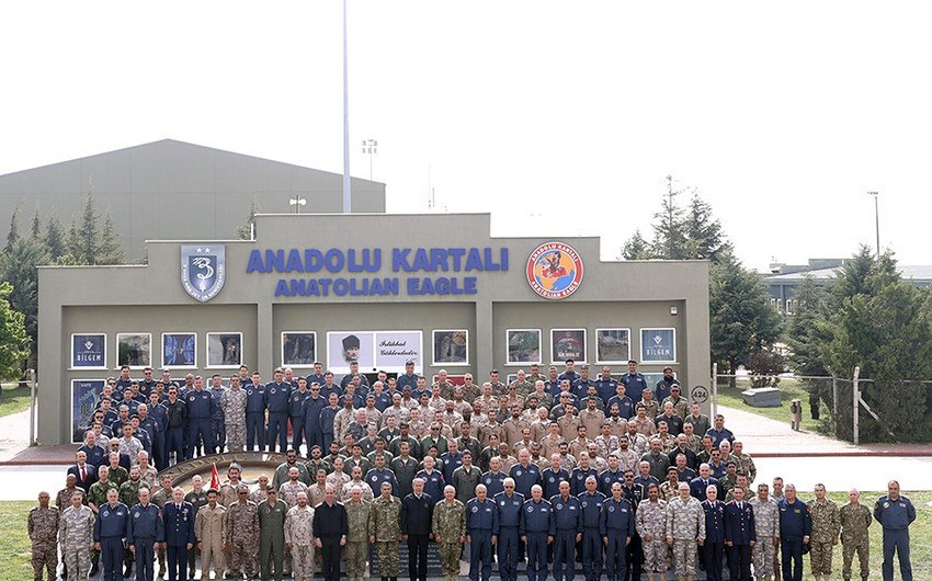 Azerbaijani Defense Minister to visit Türkiye