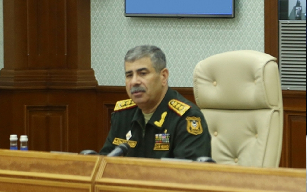 Müdafiə Nazirliyində xidməti müşavirə keçirilib