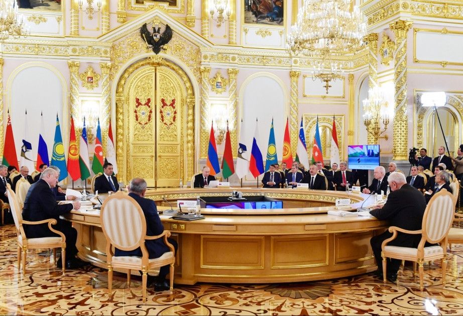 President Ilham Aliyev participates in enlarged session of Supreme Eurasian Economic Council