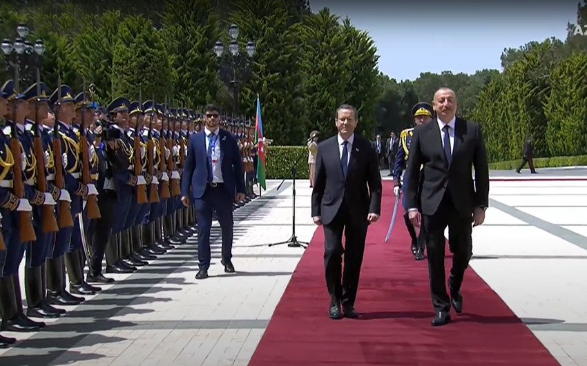 Official welcome ceremony held for President Isaac Herzog in Baku
