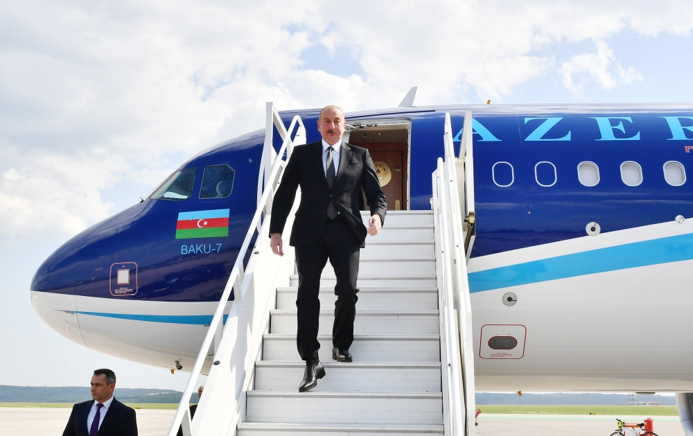 President Ilham Aliyev embarked on visit to Moldova