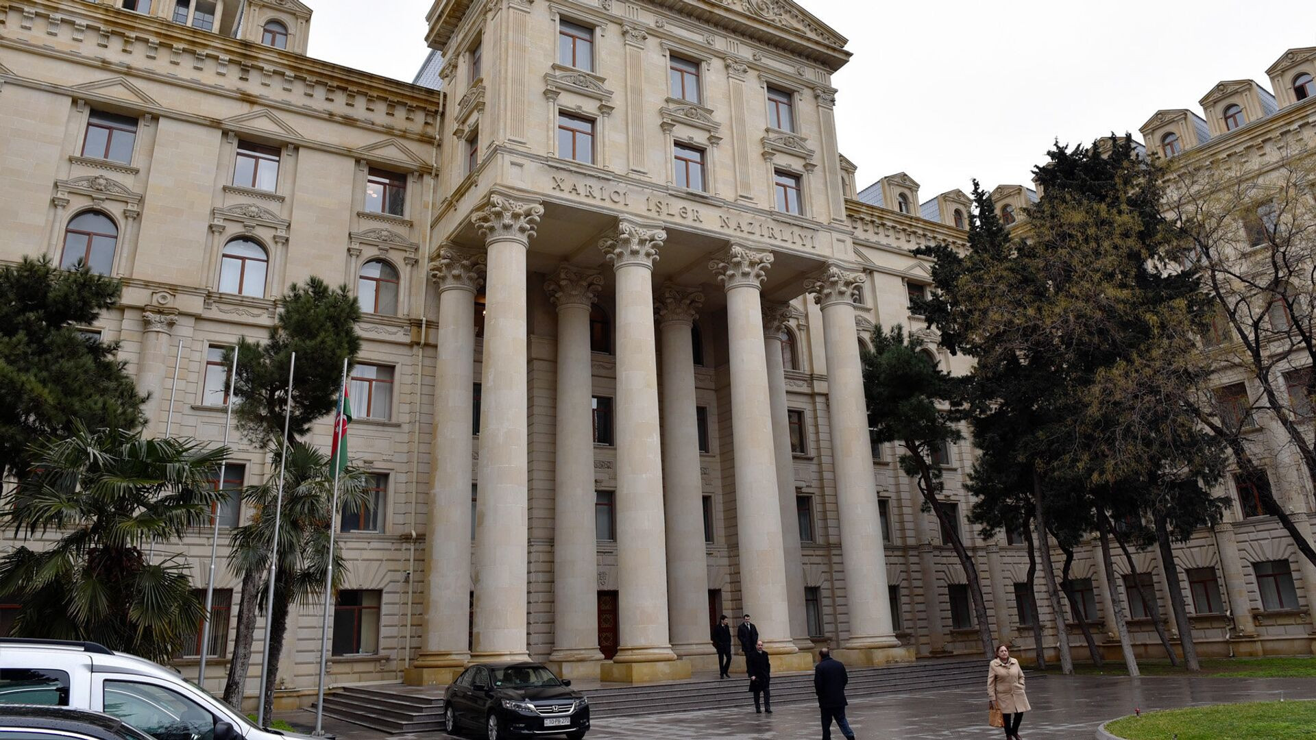 XİN-dən xəbərdarlıq - Zəruri olmadığı təqdirdə İrana səfər etməyin