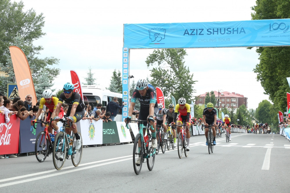 Dutch Luuk Schuurmans wins stage 2 at Dear Shusha international cycling race
