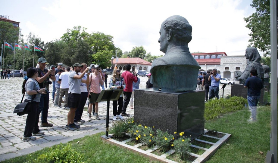 Beynəlxalq səyyahlar Şuşa şəhərini ziyarət ediblər