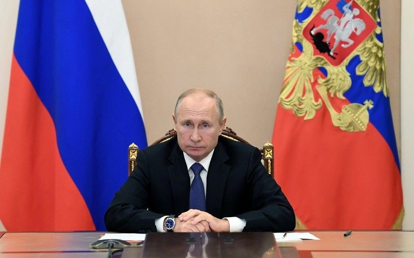 Putin Təhlükəsizlik Şurası ilə operativ iclas keçirəcək