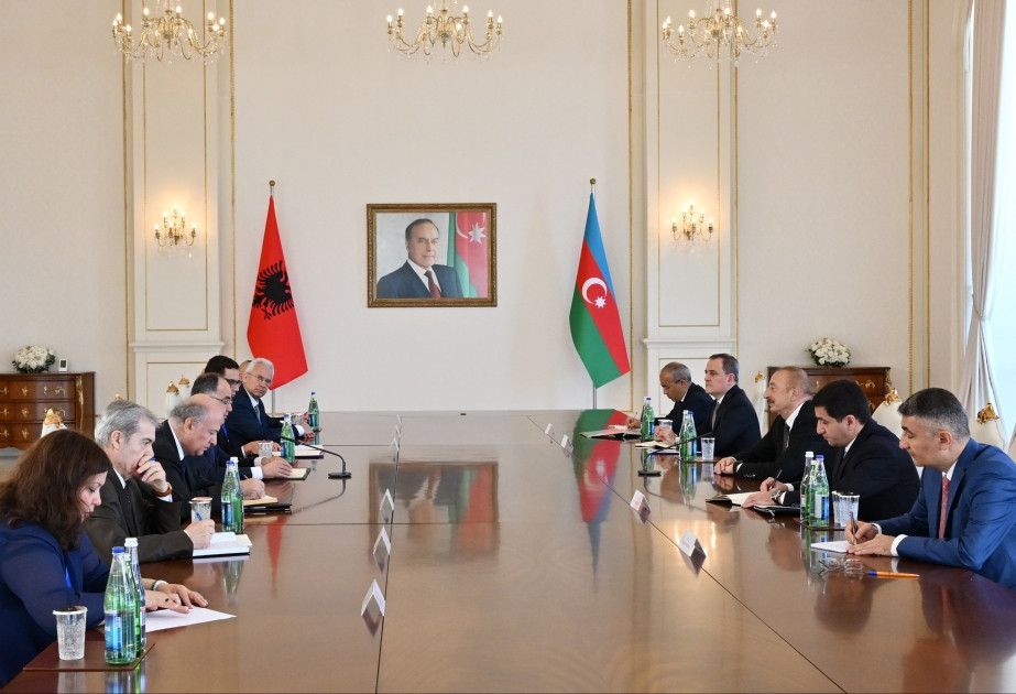 Expanded meeting of Azerbaijani and Albanian presidents kicked off