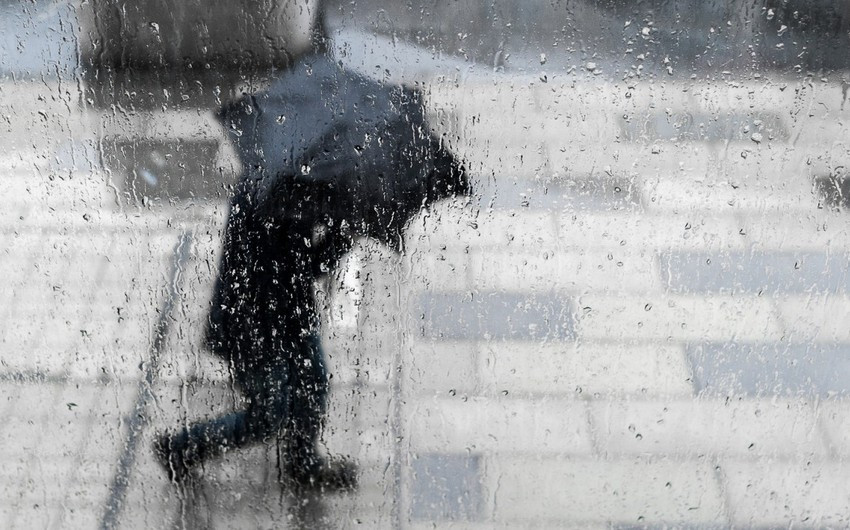 Нестабильные погодные условия и осадки продлятся до полудня 18 июля