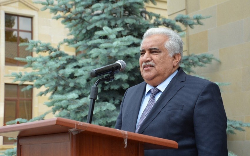 Ахад Абыев освобожден от должности главы Исполнительной власти Дашкесана