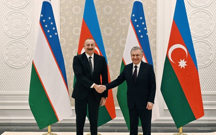 President Ilham Aliyev congratulates Shavkat Mirziyoyev