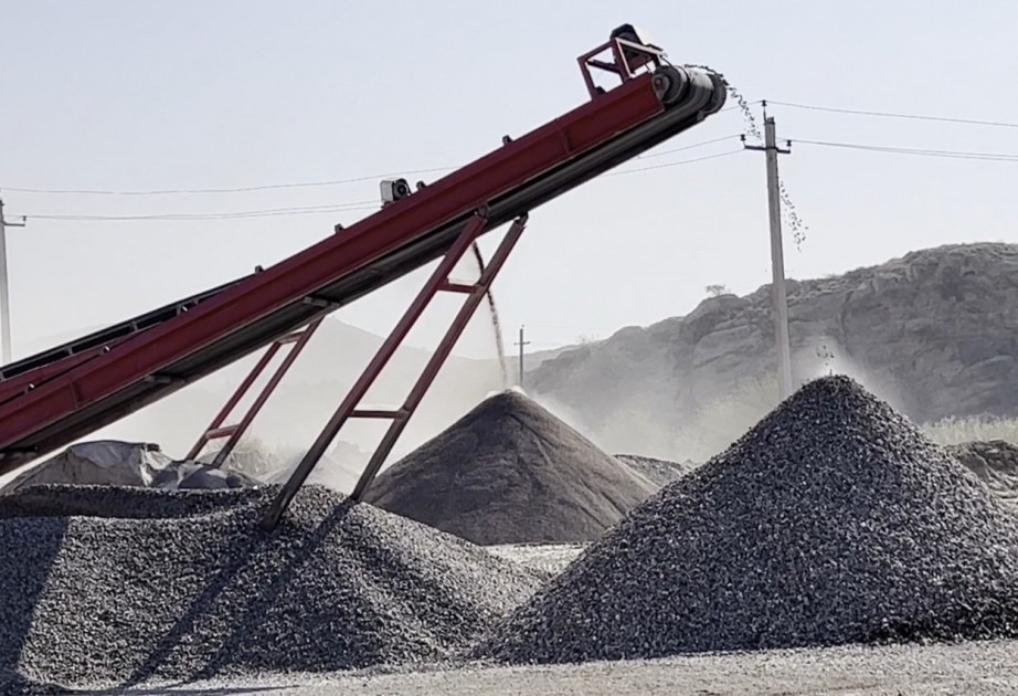 Cəbrayılda tikinti-söküntü tullantılarının təkrar emalına başlanılıb - <mark>VİDEO<mark>