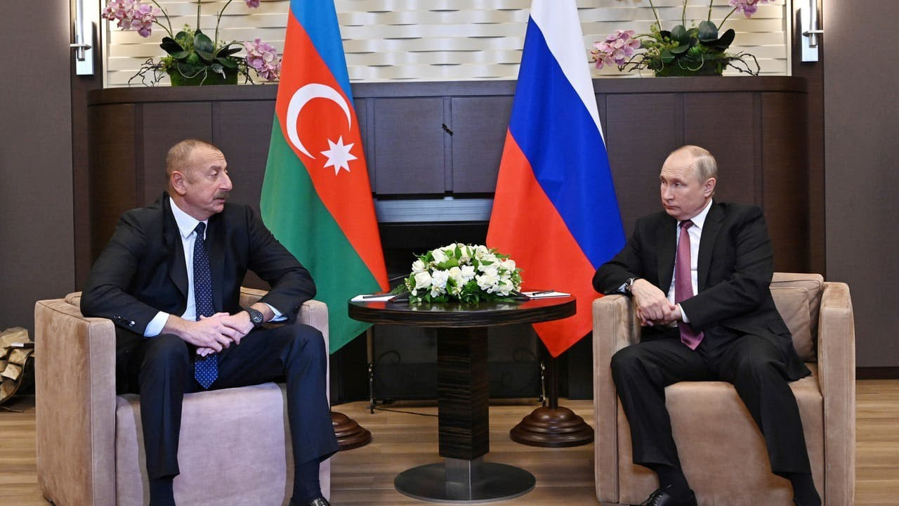 President Ilham Aliyev, President Vladimir Putin hold phone talk