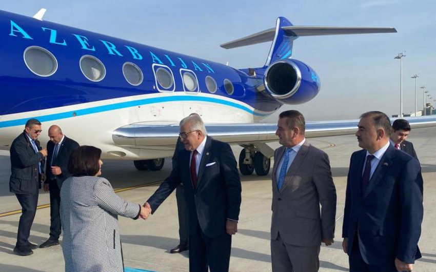 Azerbaijani speaker arrives in Türkiye