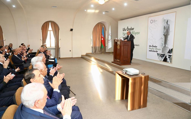 "Ulu Öndər Heydər Əliyev xatirələrdə” kitabı təqdim olunub