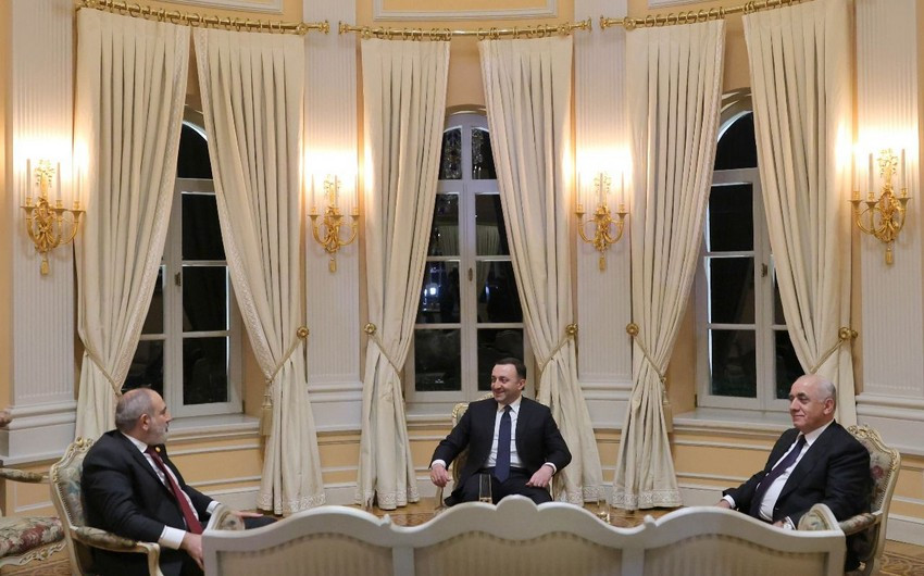 Azerbaijani, Armenian PMs meet in Georgia