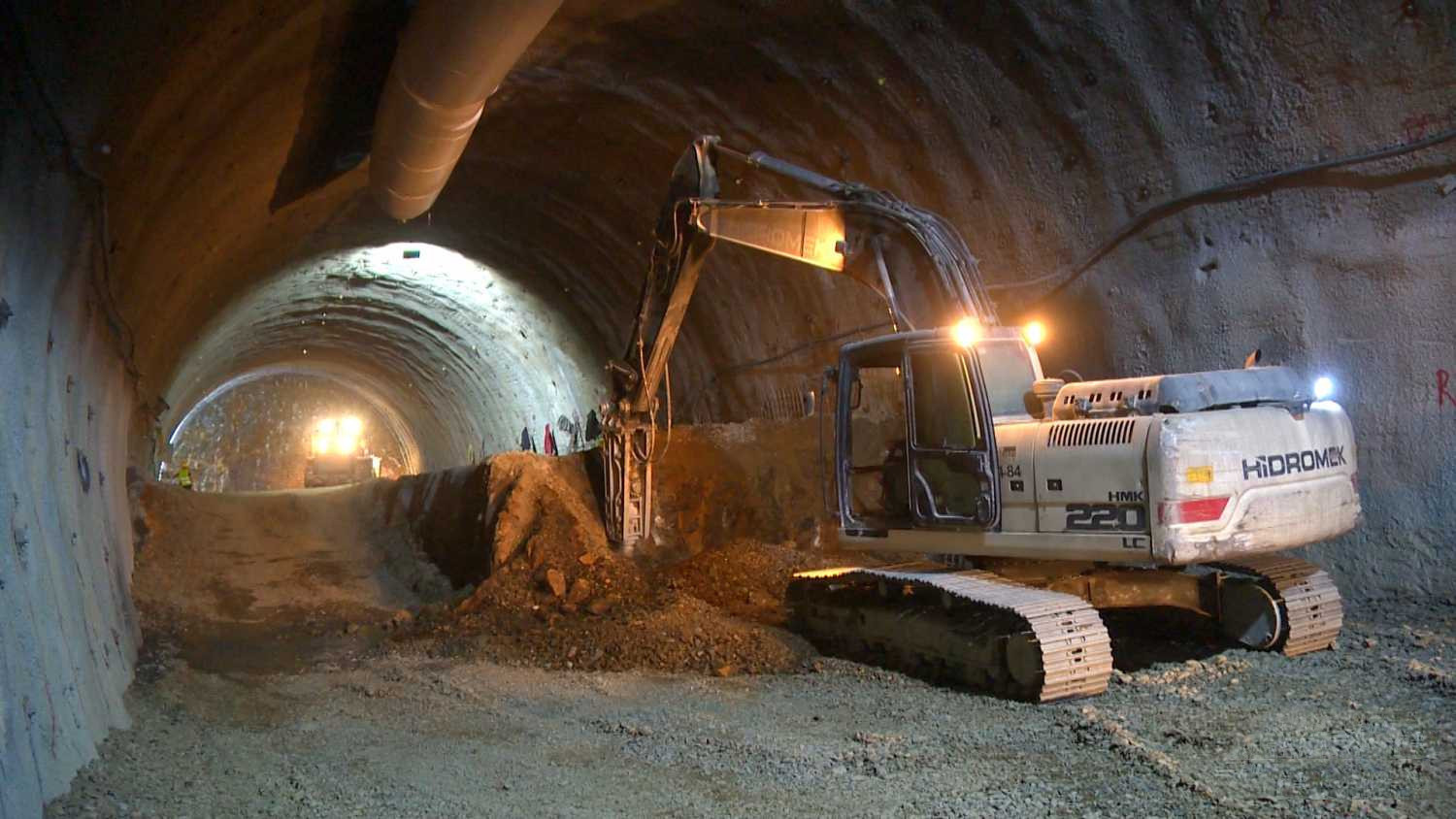 Dünyanın ən möhtəşəm tunellərindən biri - <mark>MUROVDAĞ TUNELİ<mark>