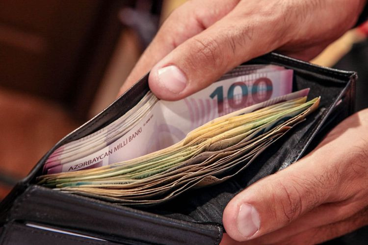 Azərbaycan əhalisinin gəlirləri 13% artıb