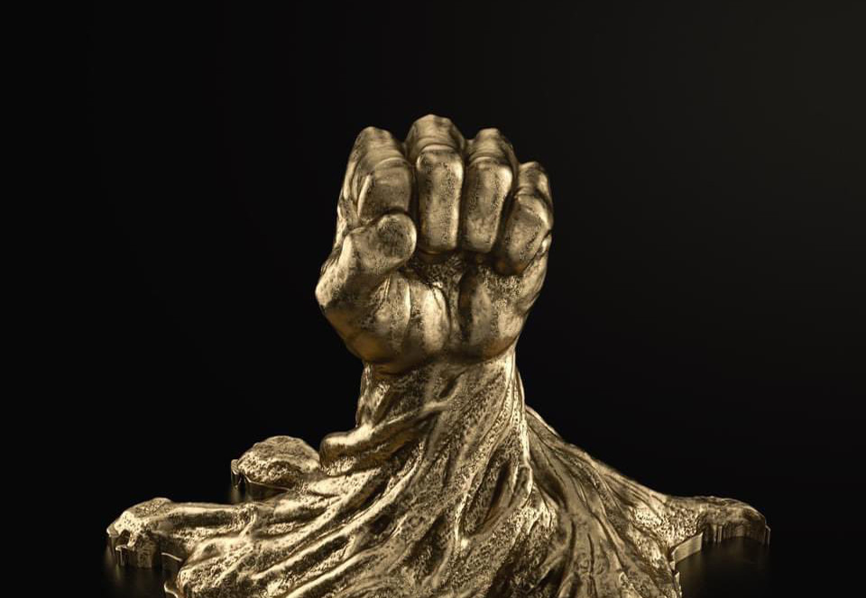 <mark>"DƏMİR YUMRUQ YERİNDƏDİR!"<mark>