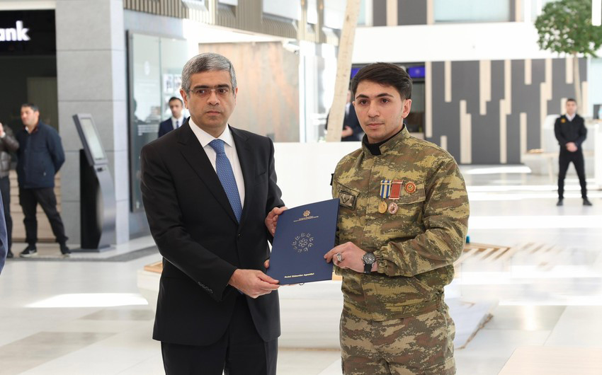 Şəhid ailələrinə, müharibə əlillərinə daha 200 mənzil və fərdi ev verilib