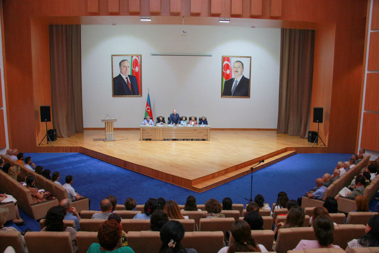 AzTV-nin Analitik Qrupu hesabat hazırlayıb – <mark>GÖRÜŞLƏR, RƏY VƏ TƏKLİFLƏR...<mark>