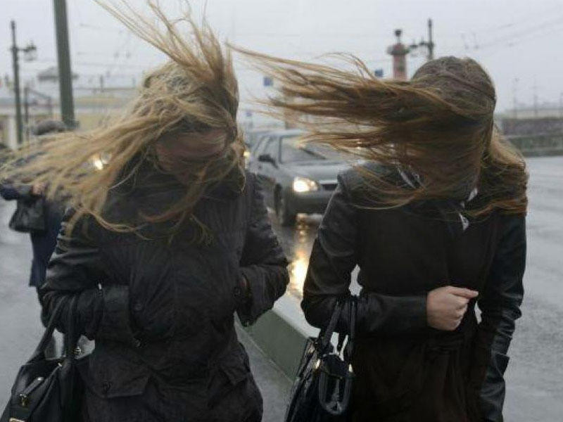 Qeyri-sabit hava şəraiti bu gün axşamadək davam edəcək