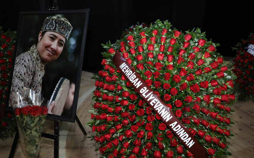 Первый вице-президент Мехрибан Алиева отправила венок на церемонию прощания с Айгюн Бейляр