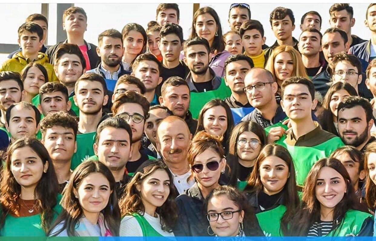 Первый вице-президент Мехрибан Алиева поделилась публикацией по случаю Дня молодежи Азербайджана