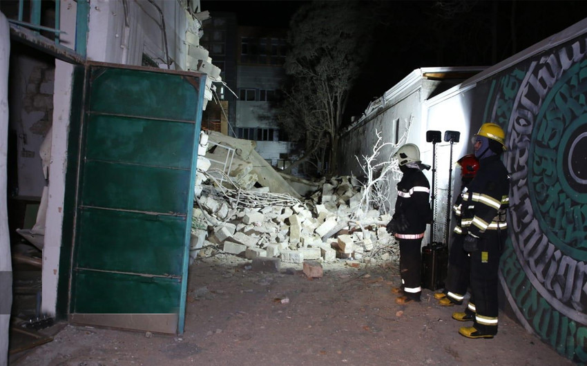 Over 10 vehicles damaged as explosion rocks boiler house in Baku