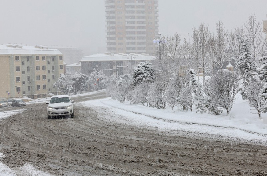 Snow forecasted for tomorrow