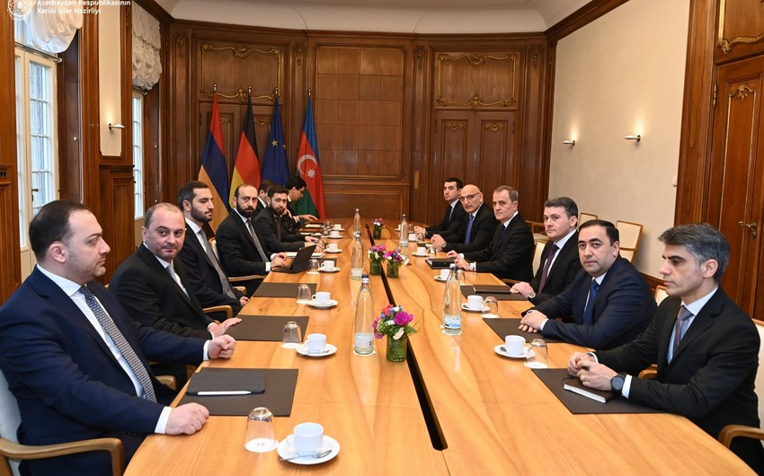 Azerbaijani, Armenian FMs meeting kicks off in Berlin