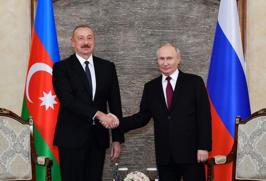 President Ilham Aliyev phones Vladimir Putin
