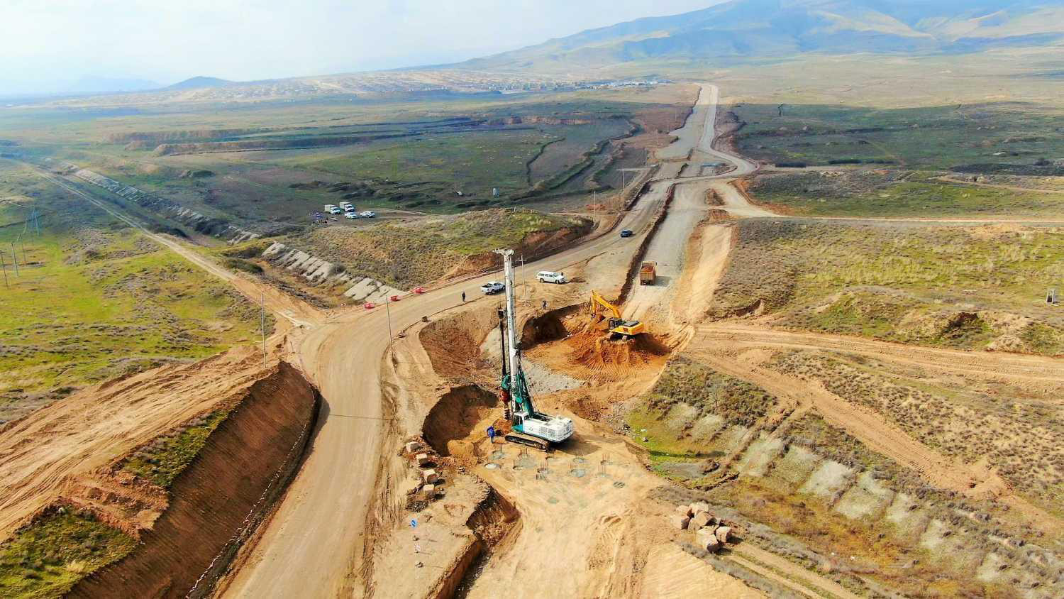 Əsgəran avtomobil yolunun inşasına start verilib