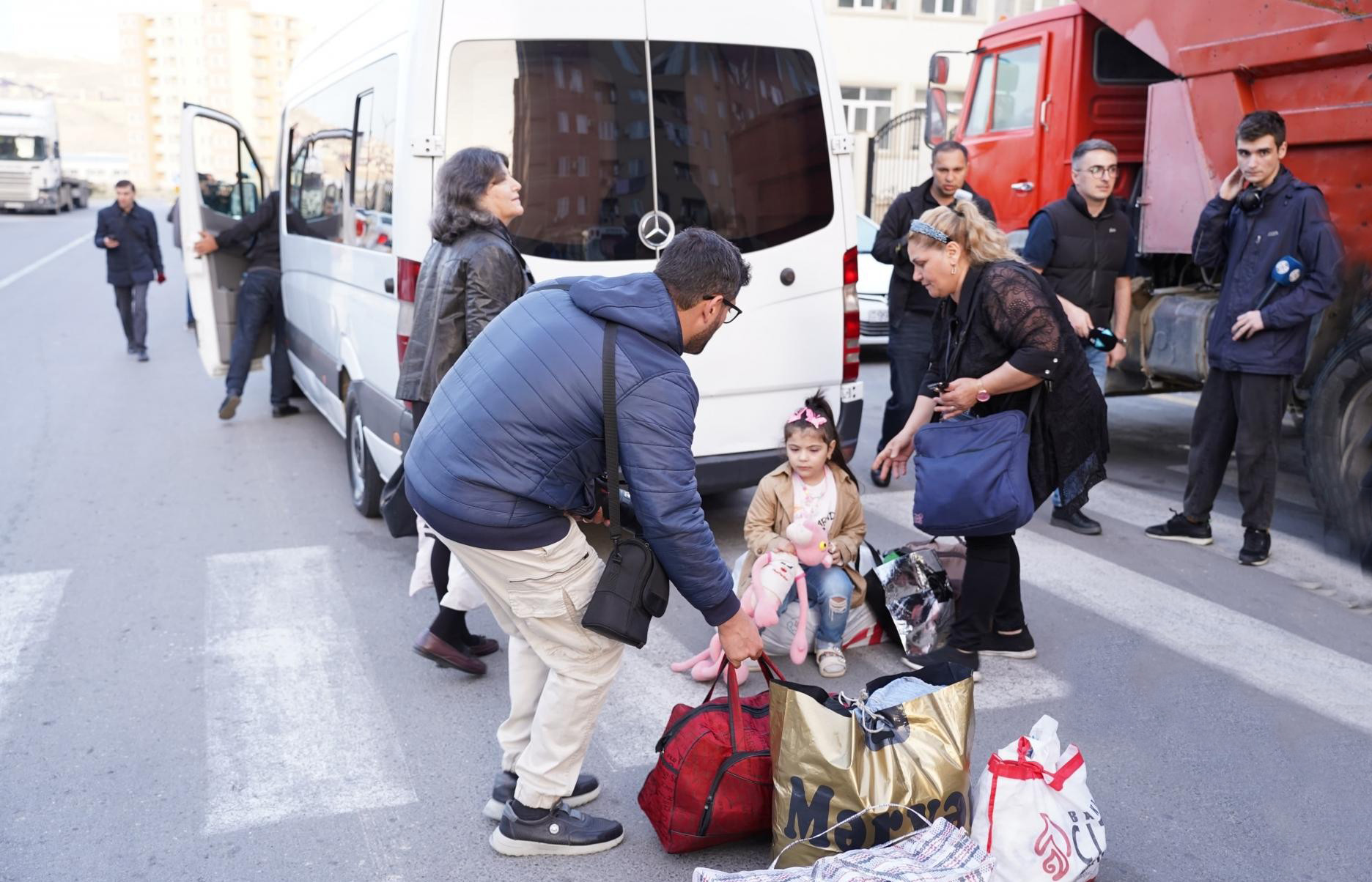 В Физули отправлена очередная колонна переселенцев