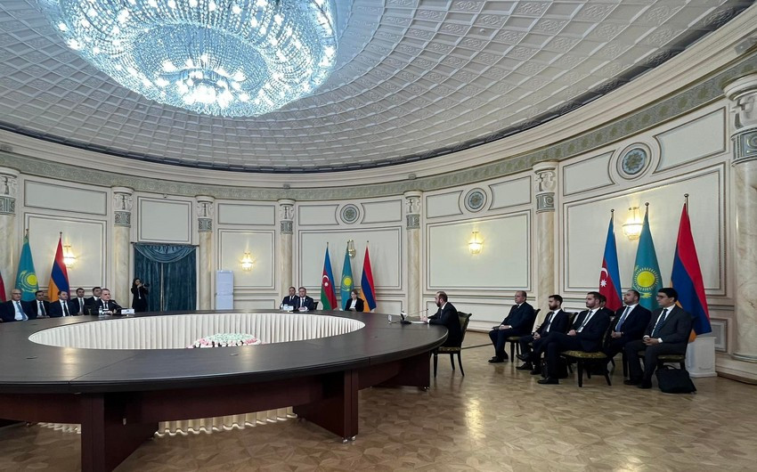 Meeting of Azerbaijani, Armenian foreign ministers kicks off in Almaty