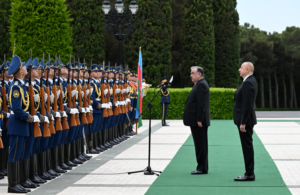 Состоялась церемония официальной встречи президента Таджикистана