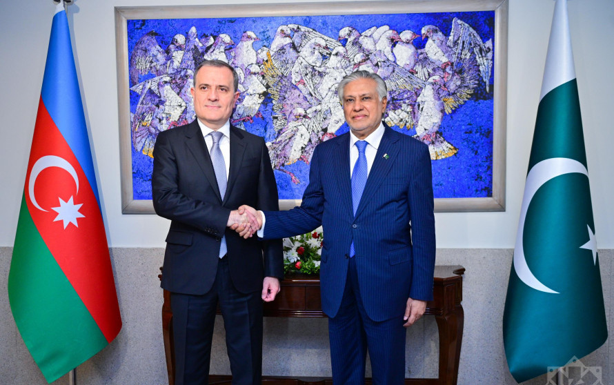 Islamabad hosts meeting of Azerbaijani, Pakistani FMs